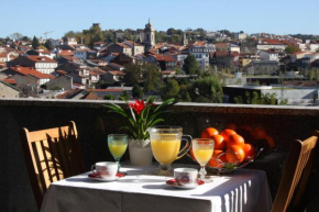 Panoramic City View Apartment - Guimarães